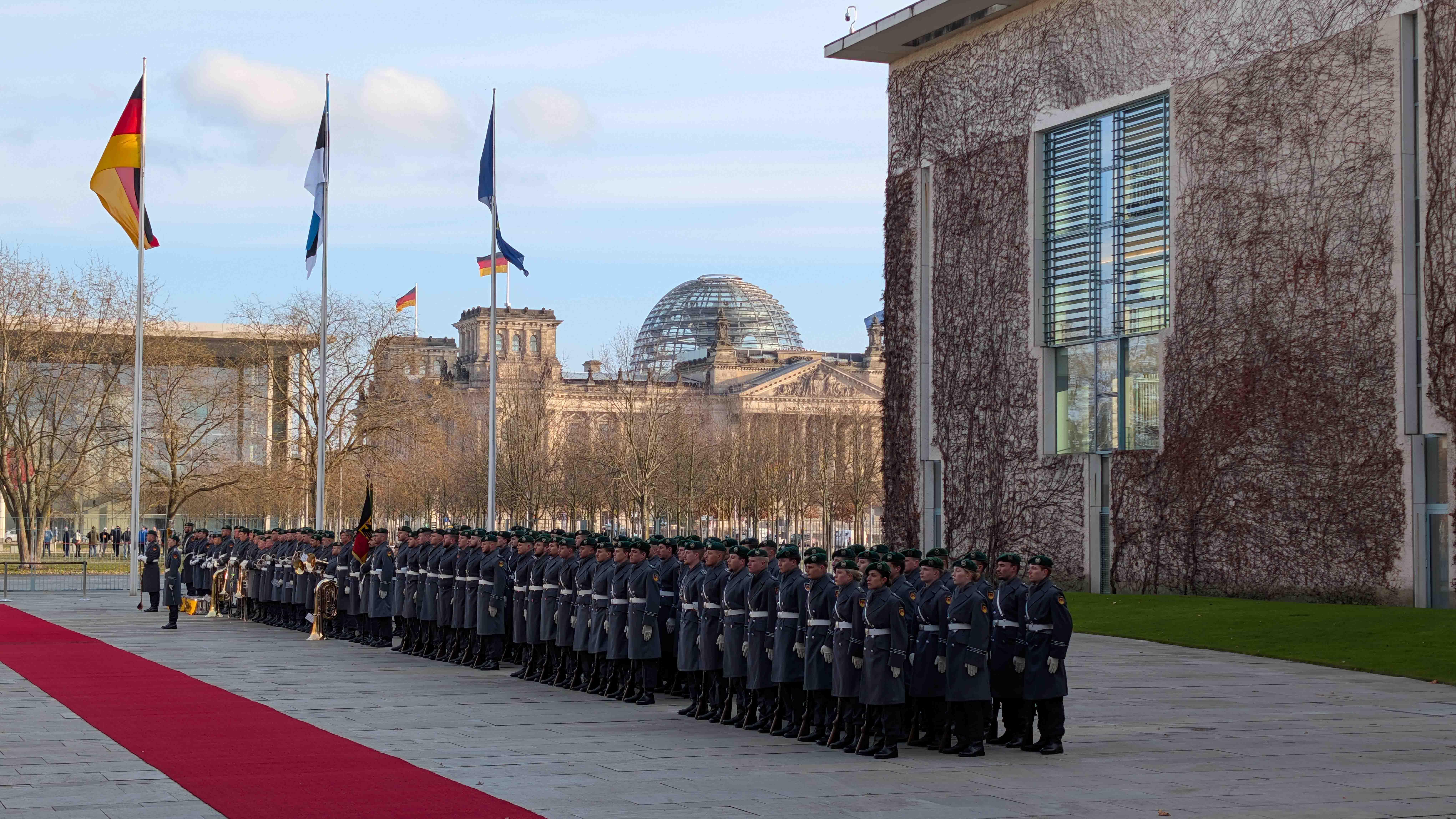 PXL_20251127_124753910